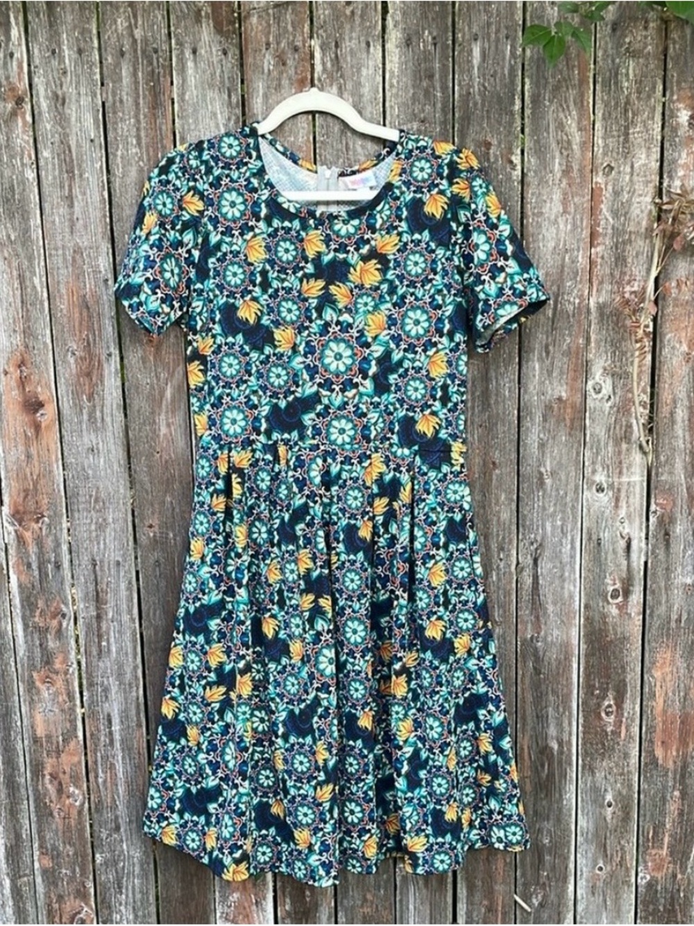 Floral LuLaRoe Amelia dress | size L